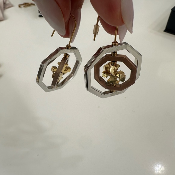 Tory Burch dangly spinning earrings - Picture 4 of 4
